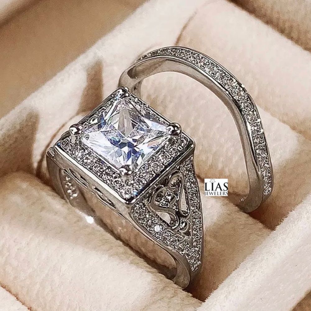 New 18k white gold wedding ring set